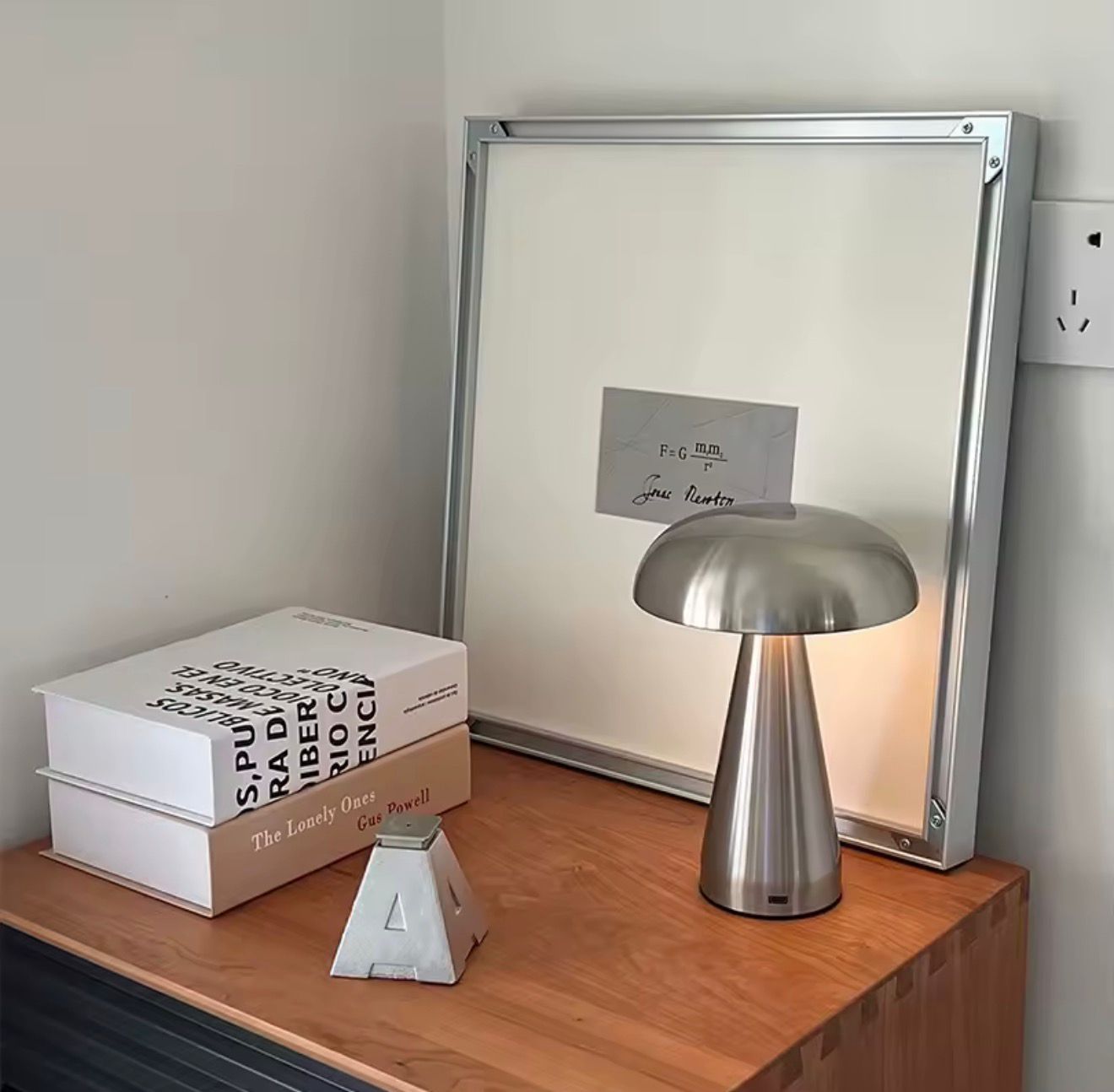 Retro Mushroom LED Table Lamp