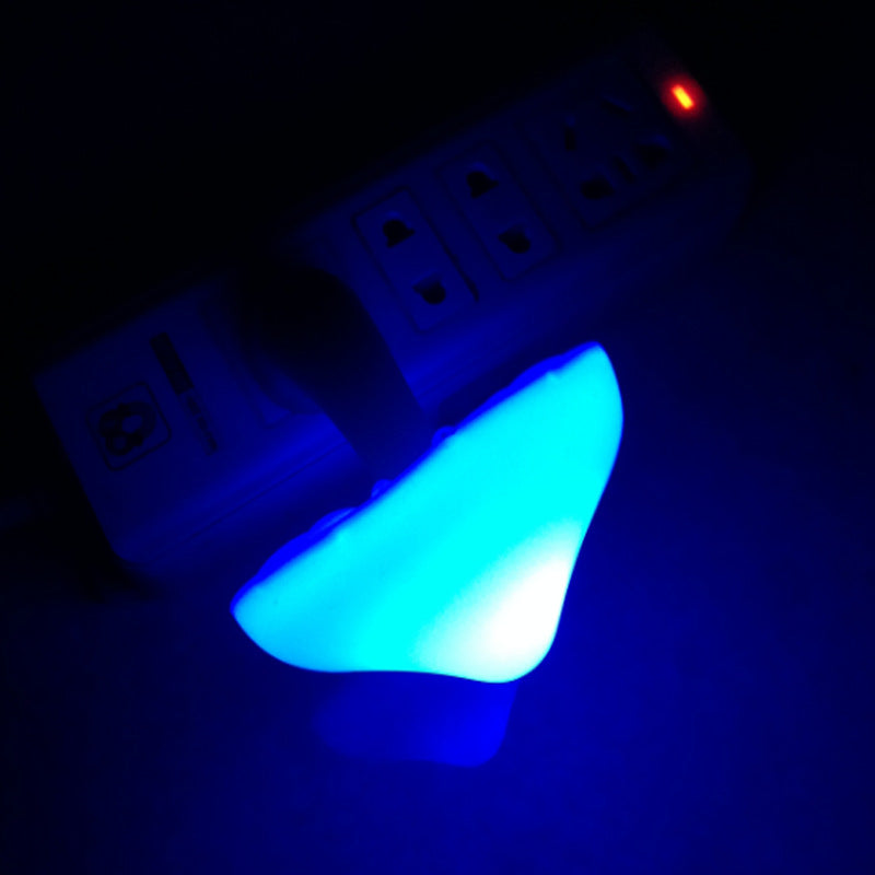 LED Mushroom Night Light – Auto Sensor Plug-in Wall Lamp for Bedroom & Hallway